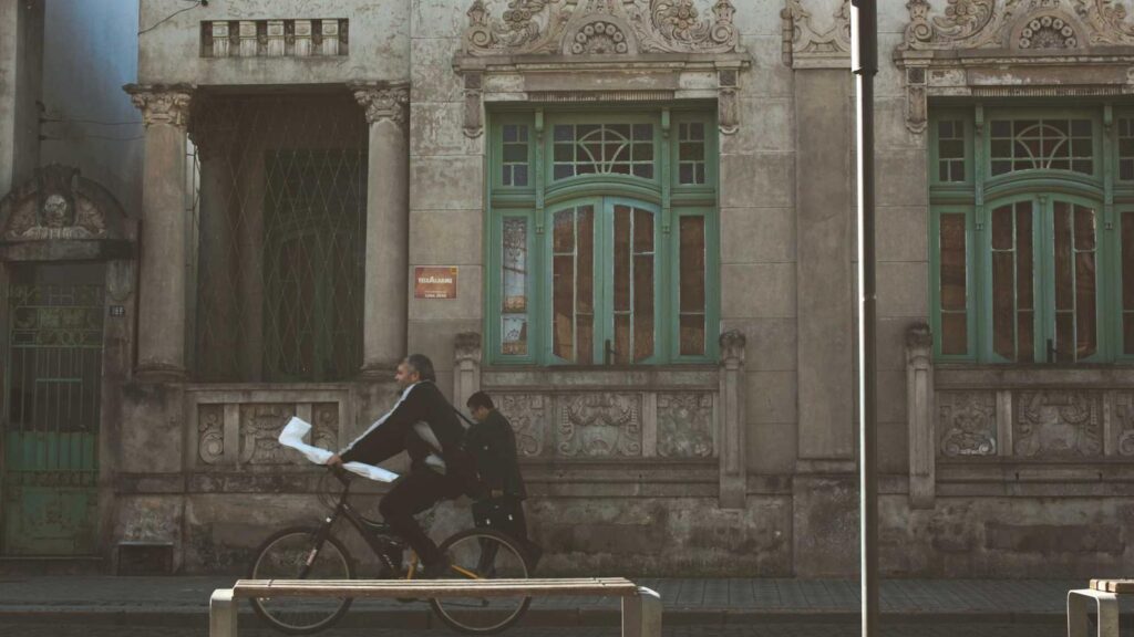 舎人駅 カフェ 舎人駅周辺で一般利用しやすいカフェの傾向