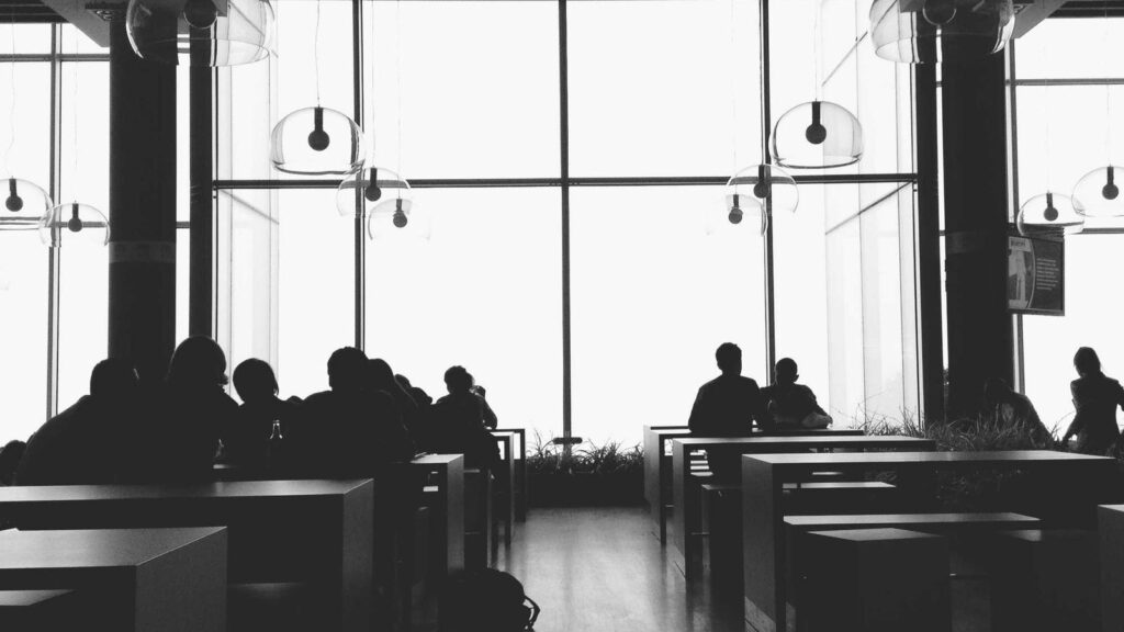 中野新橋駅 カフェ TRICHROMATIC COFFEE：駅近で楽しむデカフェとスイーツ