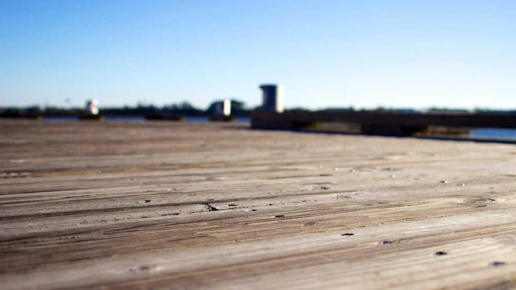 中河原駅 カフェ d’s cafe bar