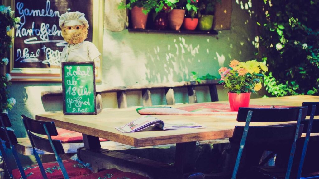 UberEats 手数料 Uber Eatsの手数料は他のデリバリーサービスと比べて高いですか？