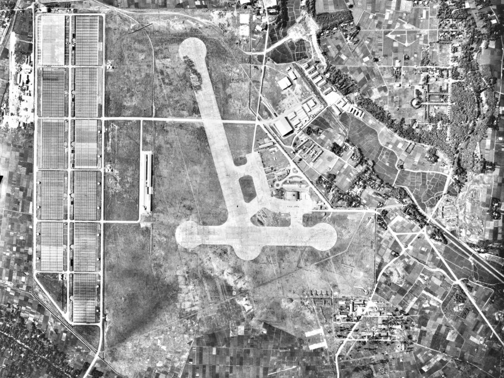 調布 ラーメン 地鶏と伊勢海老 中華そば 頑：贅沢な味わい