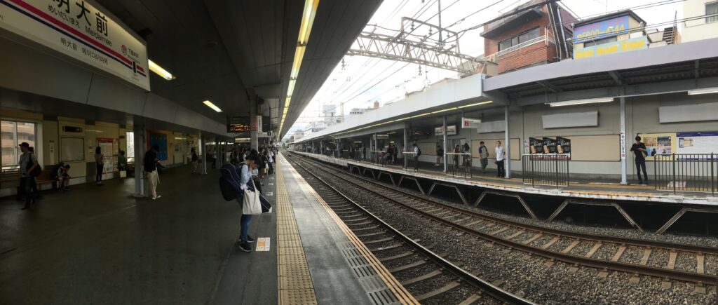 明大前 ラーメン 武蔵家 明大前店：濃厚な家系ラーメン