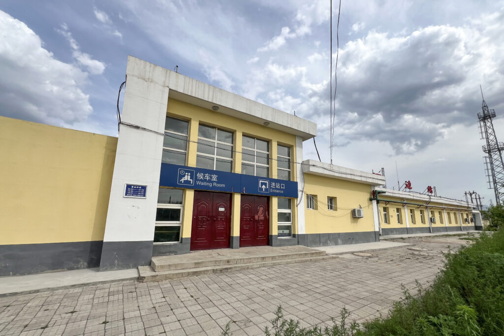 河辺駅 ラーメン ハイデン.コッコFACTORY サマンサ・タマサ 青梅店