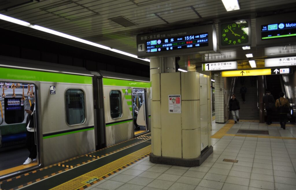 篠崎駅 居酒屋 1. 居酒屋「篠崎屋」